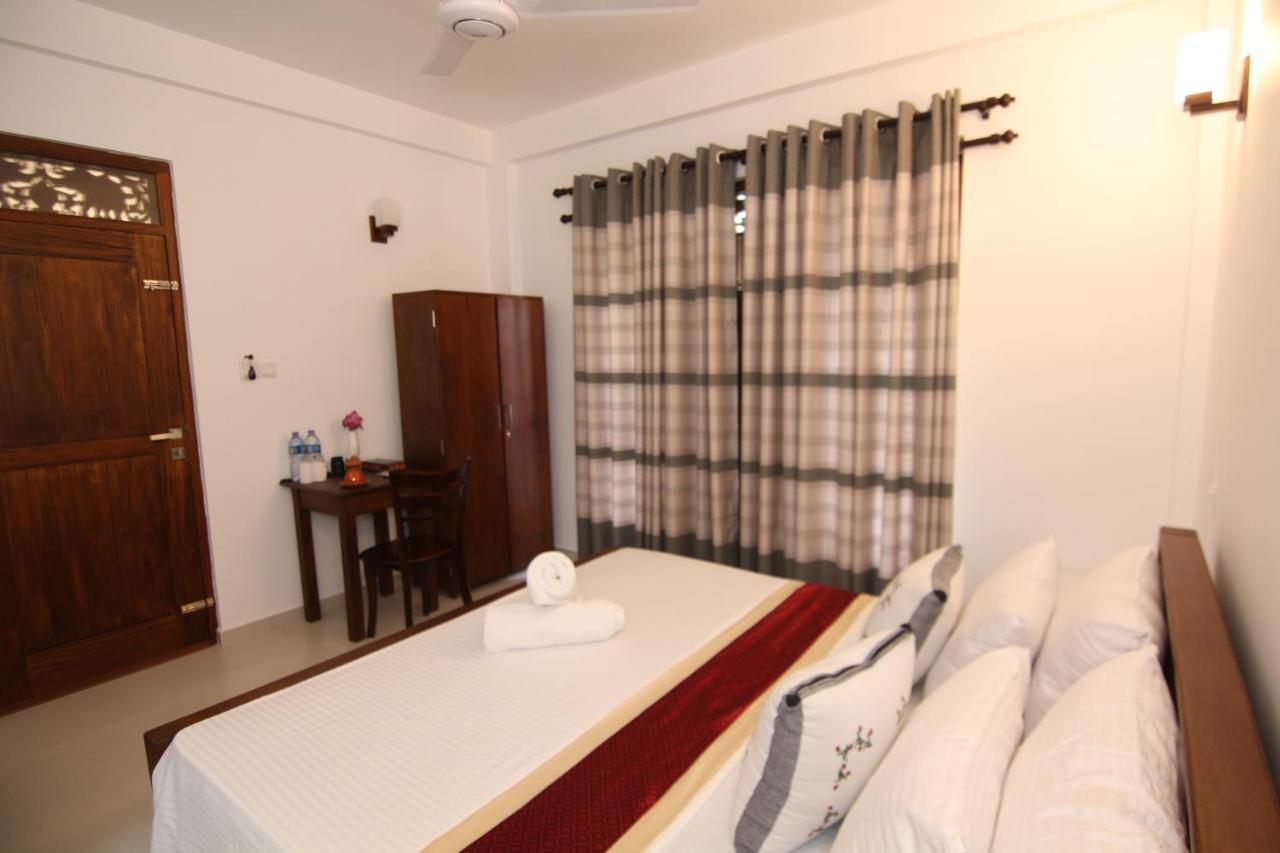 Mihira Gedara Apartments Unawatuna Buitenkant foto