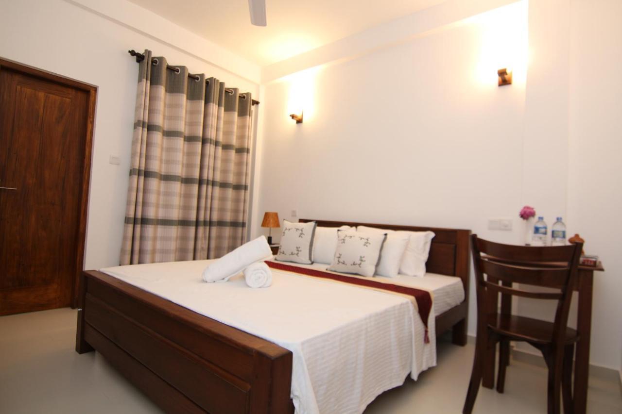 Mihira Gedara Apartments Unawatuna Buitenkant foto