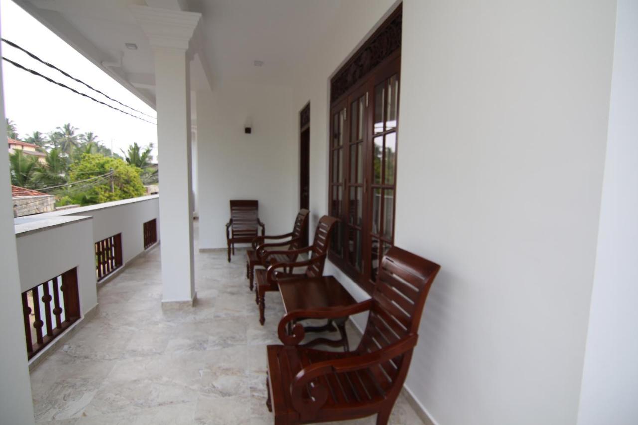Mihira Gedara Apartments Unawatuna Buitenkant foto