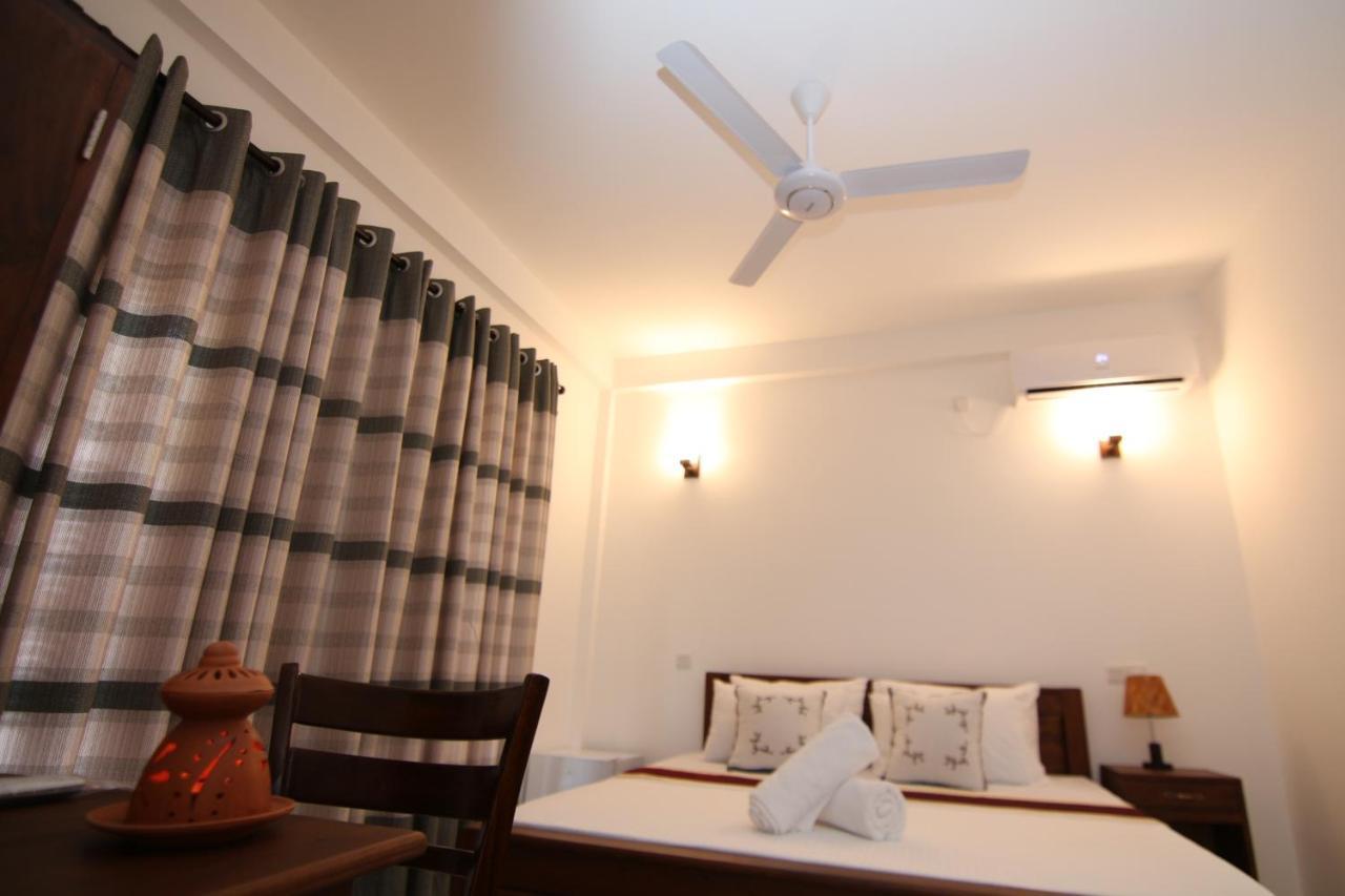 Mihira Gedara Apartments Unawatuna Buitenkant foto